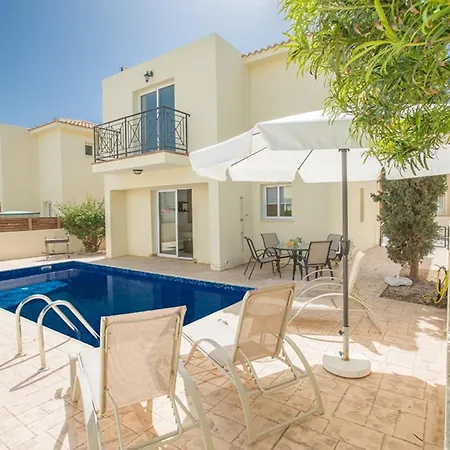 Picture This, Enjoying Your Holiday In A Luxury 5 Star In Paralimni,for Less Than A Hotel, 1198 * Paralimni