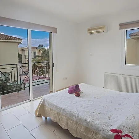 Picture This, Enjoying Your Holiday In A Luxury 5 Star In Paralimni,for Less Than A Hotel, 1198 * Paralimni